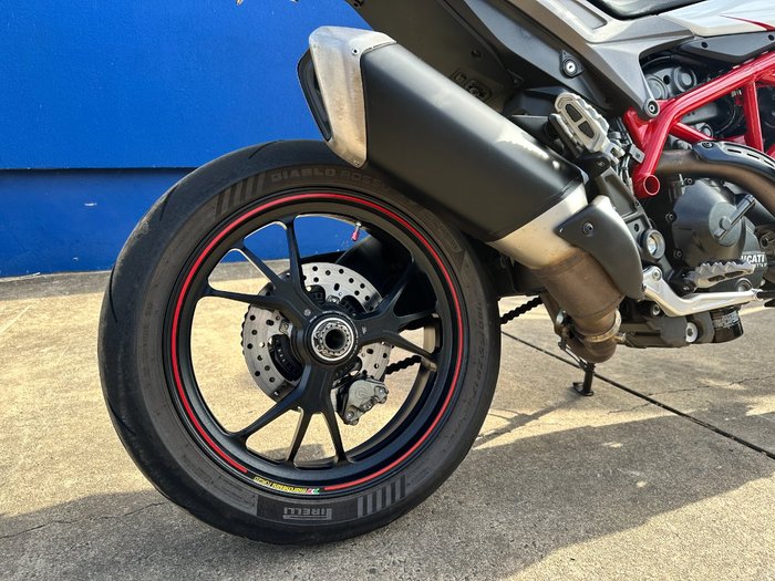 2017 Ducati 939 HYPERMOTARD Red