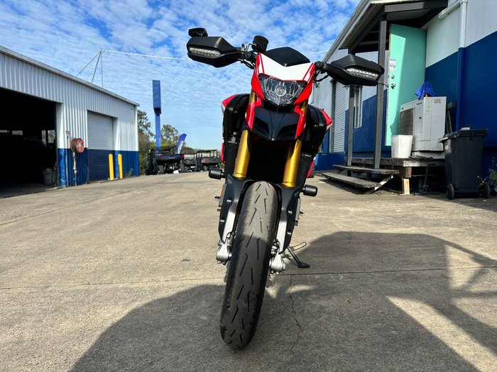 2017 Ducati 939 HYPERMOTARD Red