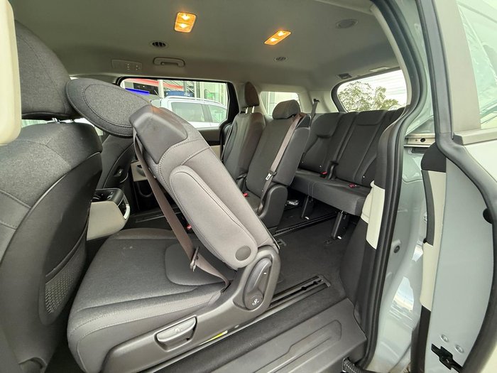 2021 Kia Carnival S