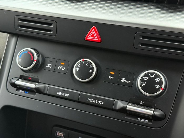 2021 Kia Carnival S