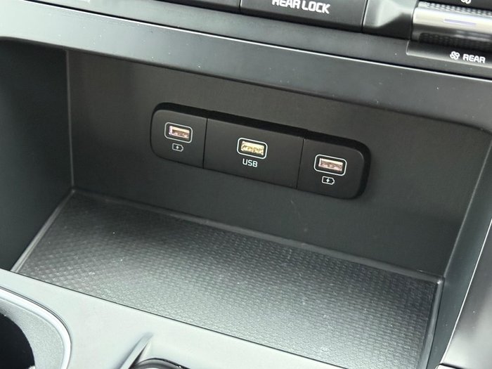 2021 Kia Carnival S