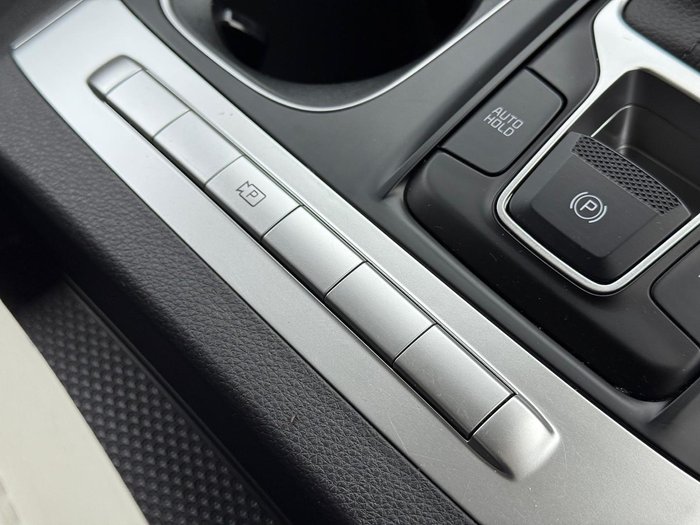 2021 Kia Carnival S