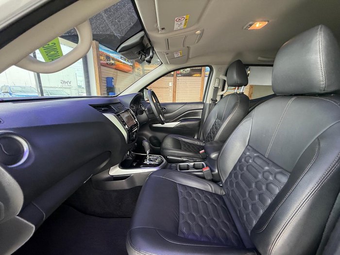 2021 Nissan Navara ST-X