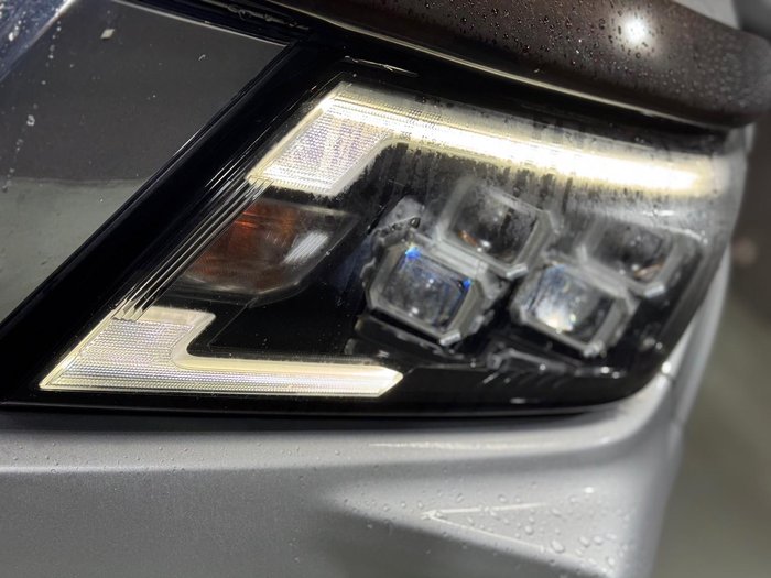 2021 Nissan Navara ST-X