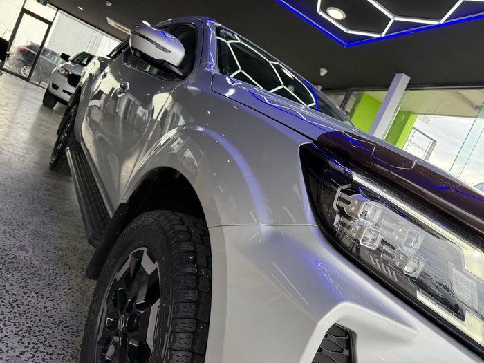 2021 Nissan Navara ST-X