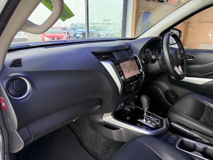 2021 Nissan Navara ST-X