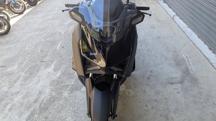 2025 Yamaha XMAX 300 (CZD300A) Grey