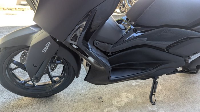 2025 Yamaha XMAX 300 (CZD300A) Grey
