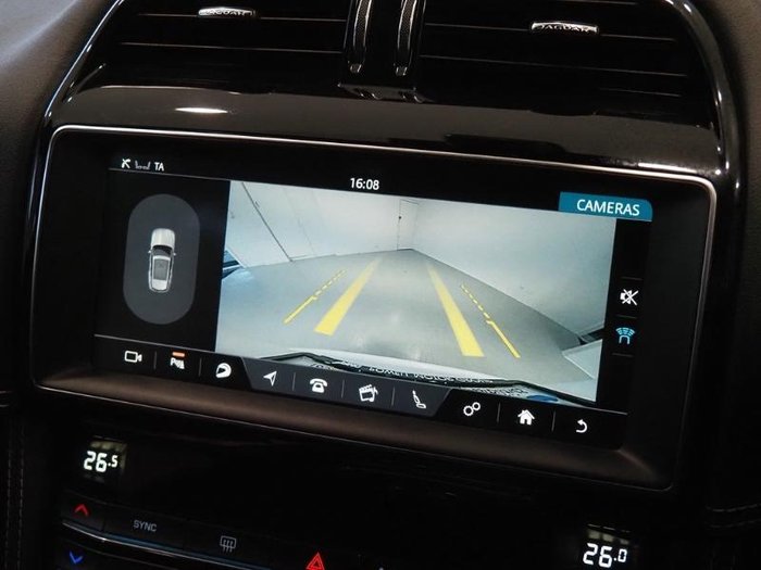 2019 Jaguar F-PACE 25t R-Sport