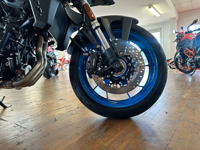 2025 Suzuki GSX-8S Black
