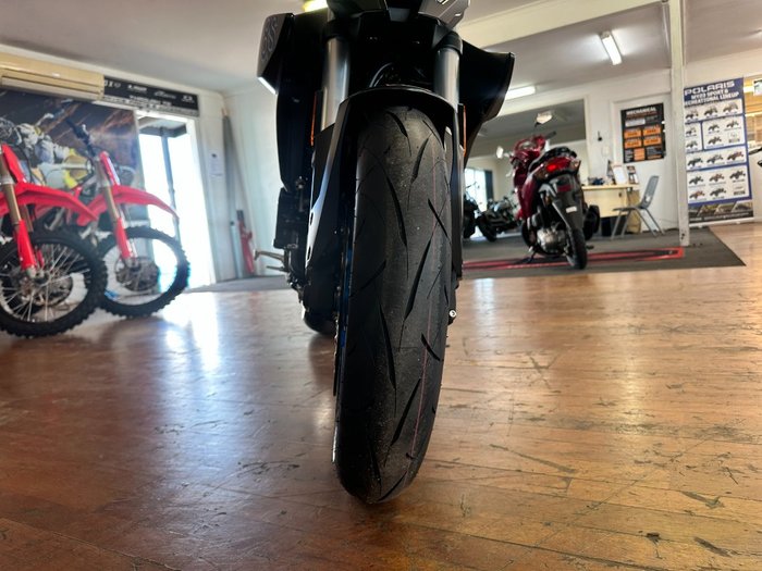 2025 Suzuki GSX-8S Black