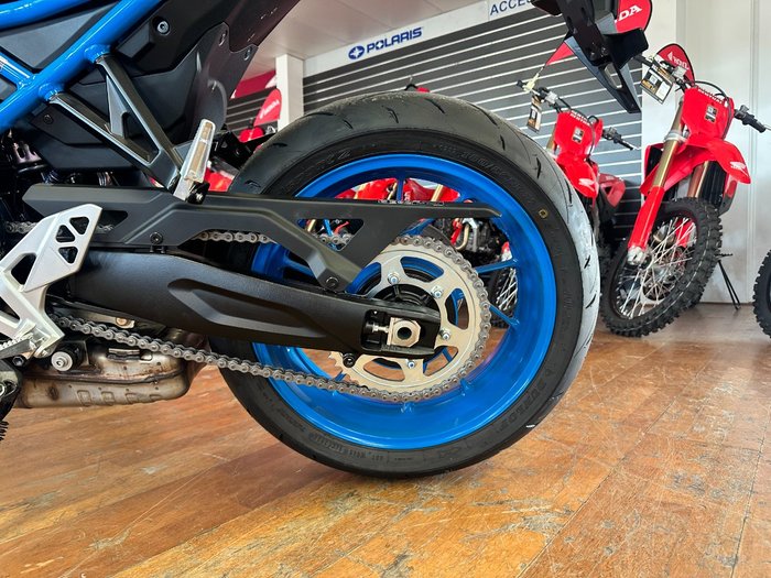 2025 Suzuki GSX-8S Black