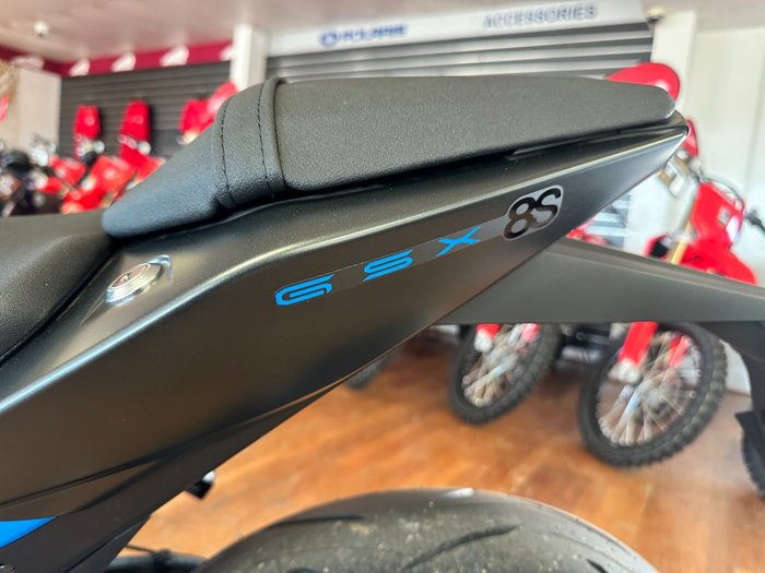 2025 Suzuki GSX-8S Black