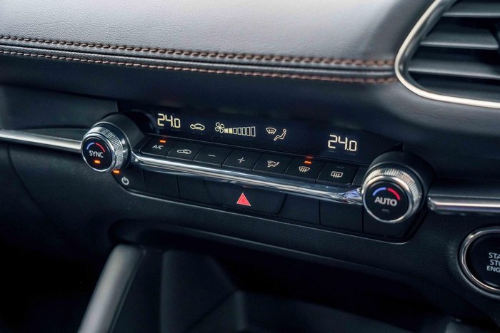 2025 Mazda 3 G20 Touring