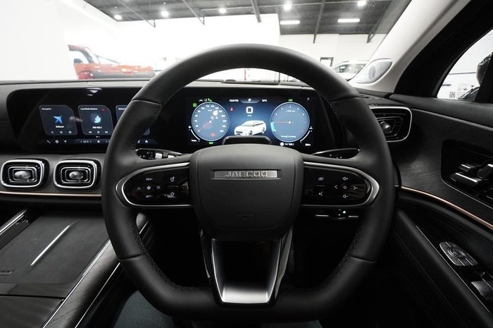 2025 Jaecoo J8 Track