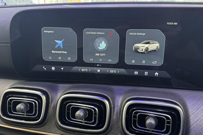 2025 Jaecoo J8 Track