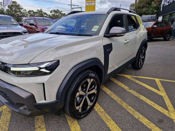 2025 Renault Duster Techno