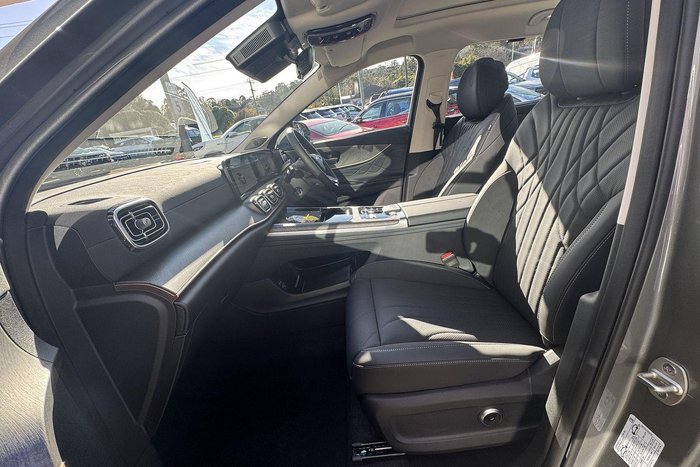 2025 Jaecoo J8 Track