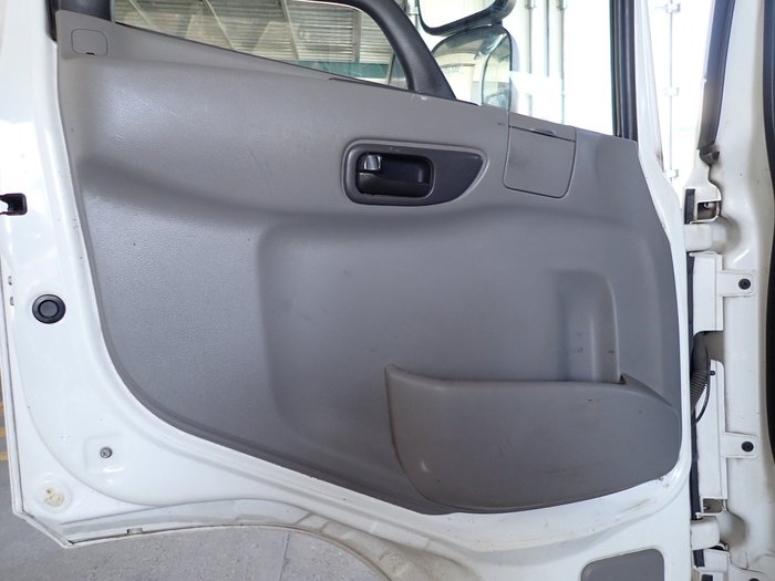 2016 NISSAN UD CONDOR PK WHITE