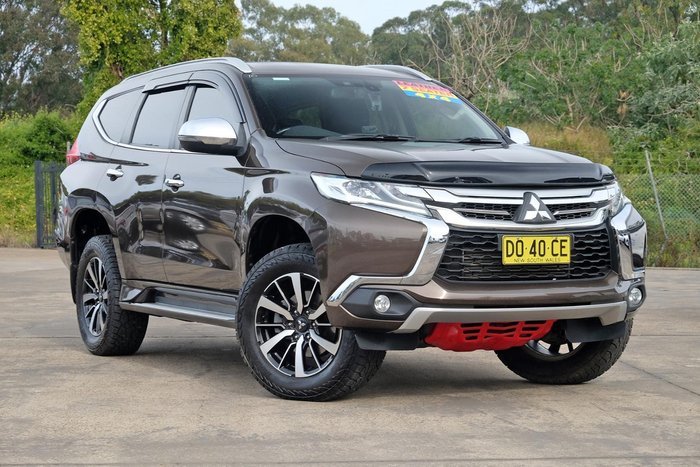 2016 Mitsubishi Pajero Sport GLS