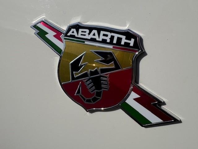 2023 Abarth 695 Competizione MY22 Gara White/Black