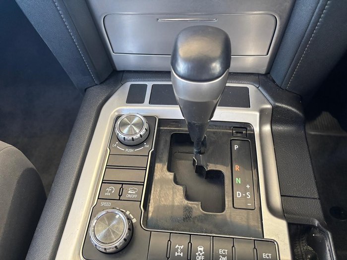 2016 Toyota Landcruiser GXL