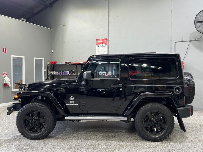 2014 Jeep Wrangler Overland JK MY14 4X4 Dual Range Black