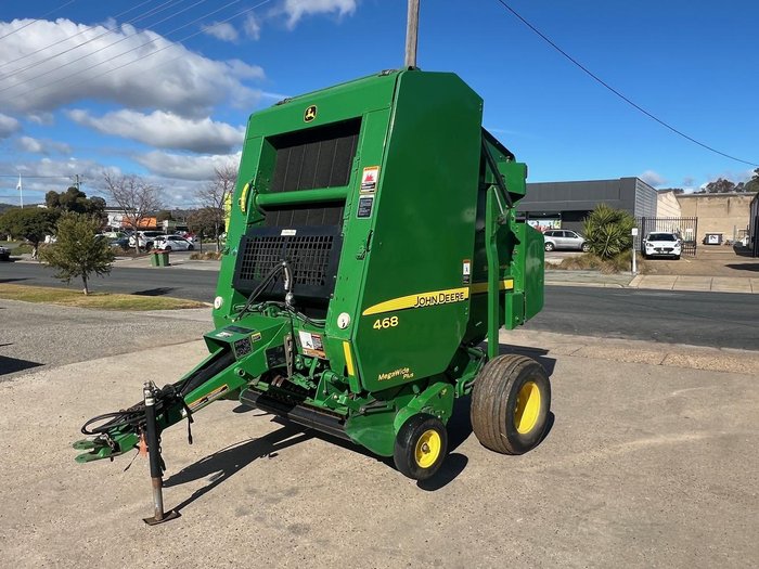 2008 John Deere 468