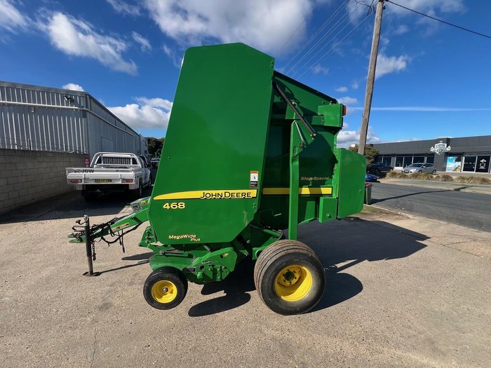 2008 John Deere 468