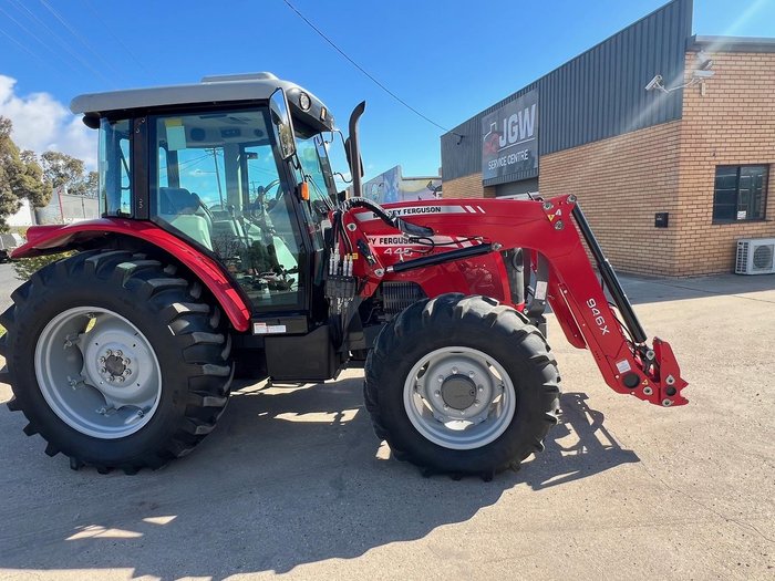 2014 Massey Ferguson 445