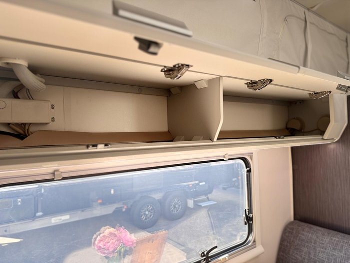 2018 Jayco Expanda Outback 17.56 Off-Road Bunk Family Van