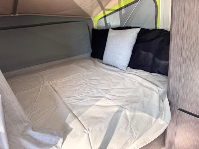 2018 Jayco Expanda Outback 17.56 Off-Road Bunk Family Van