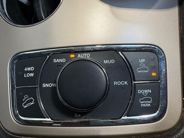 2013 Jeep Grand Cherokee Overland WK MY14 4X4 Constant Bright White