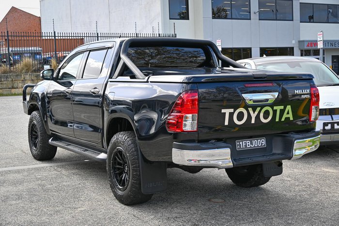 2016 Toyota Hilux SR5