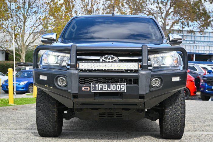 2016 Toyota Hilux SR5
