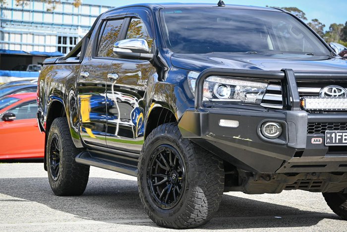 2016 Toyota Hilux SR5