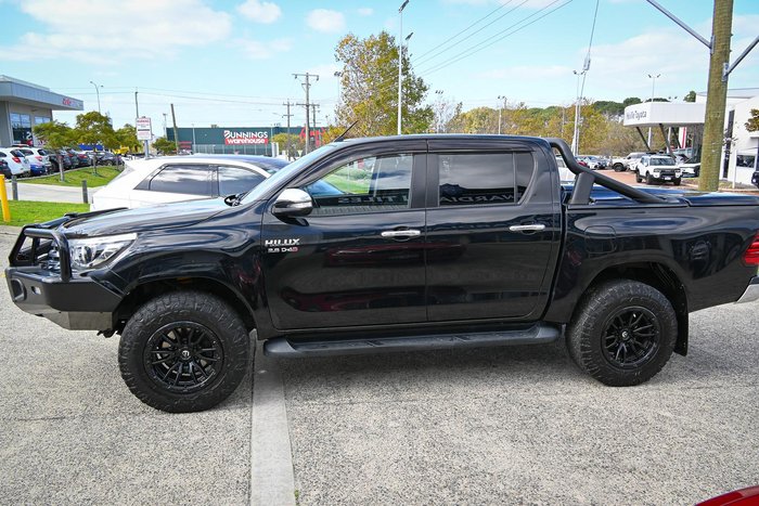 2016 Toyota Hilux SR5