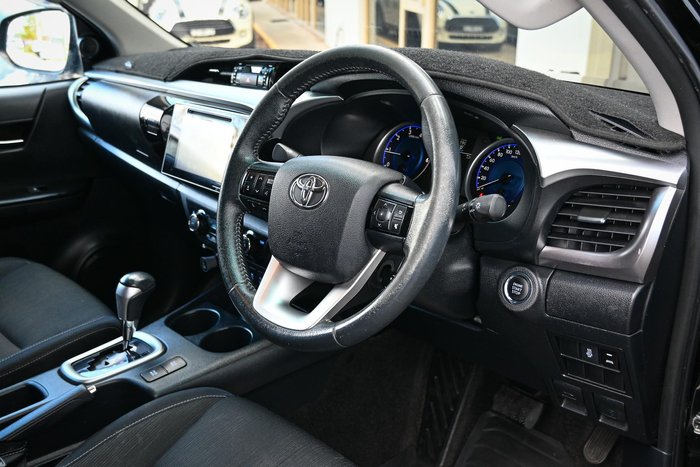 2016 Toyota Hilux SR5