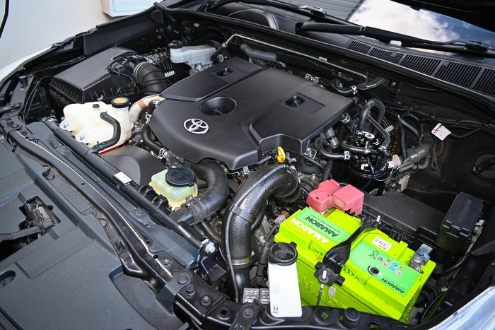 2016 Toyota Hilux SR5