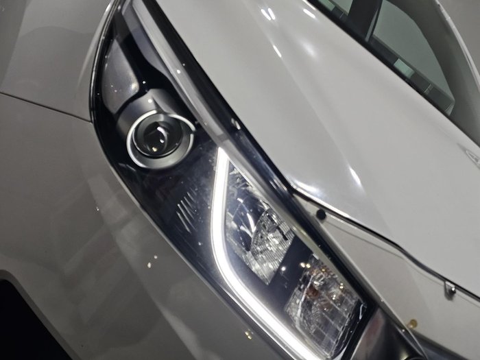 2017 Kia Carnival S