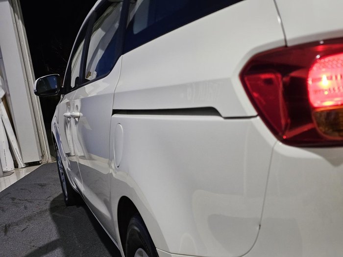 2017 Kia Carnival S