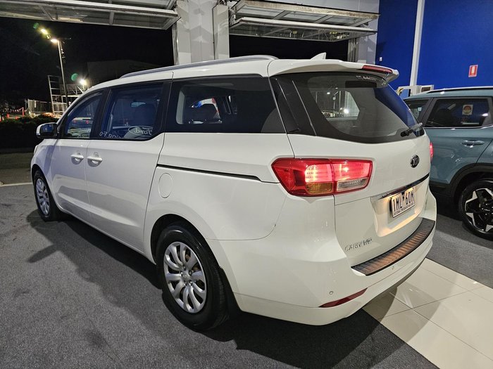 2017 Kia Carnival S
