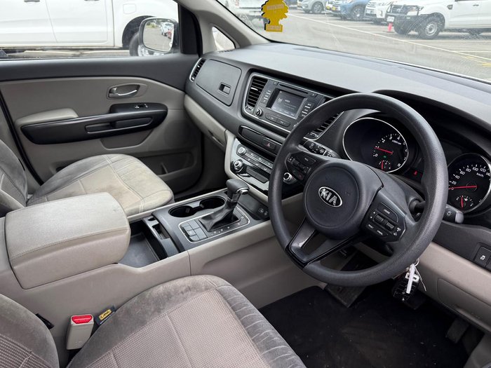 2017 Kia Carnival S