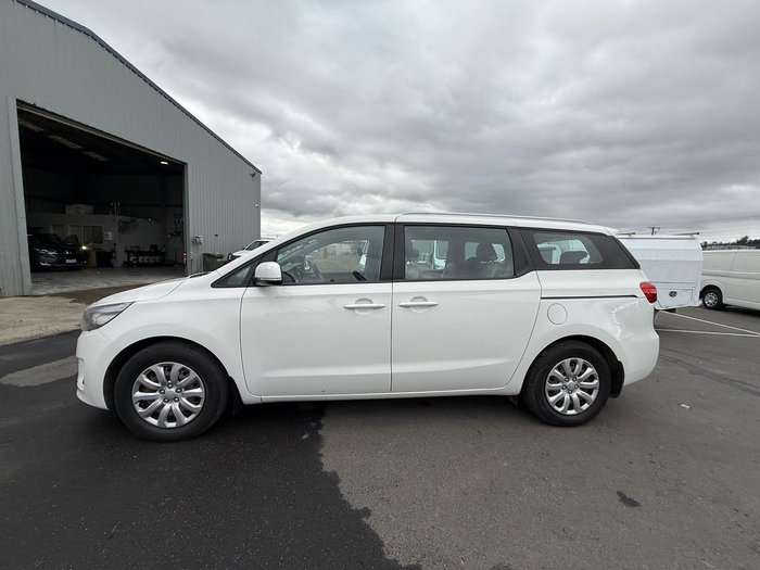 2017 Kia Carnival S
