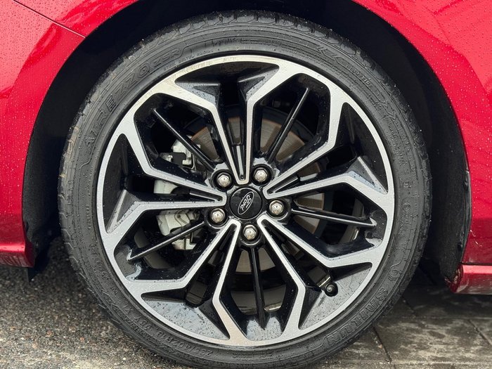 2020 Ford Focus ST-Line