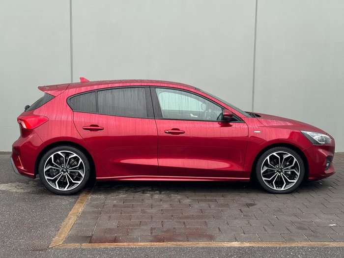 2020 Ford Focus ST-Line