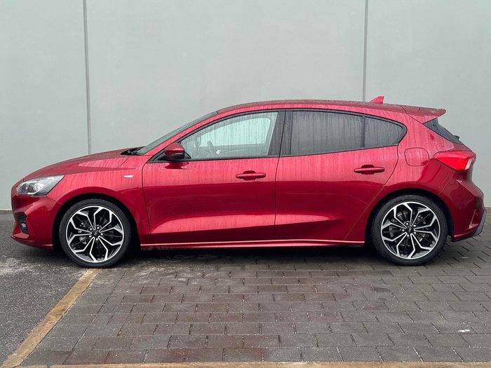 2020 Ford Focus ST-Line