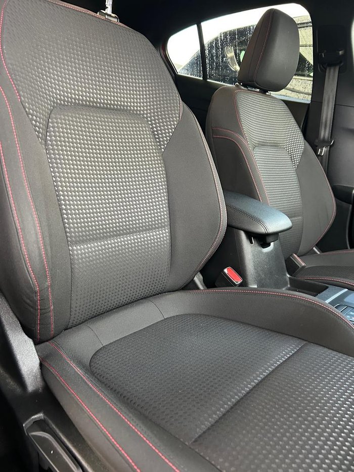 2020 Ford Focus ST-Line