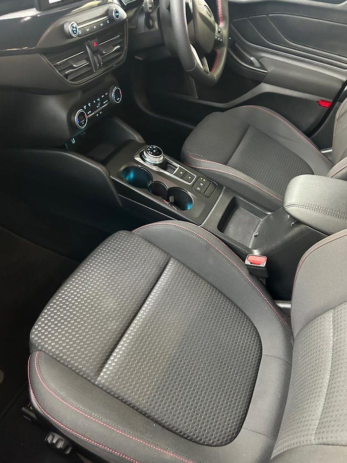 2020 Ford Focus ST-Line