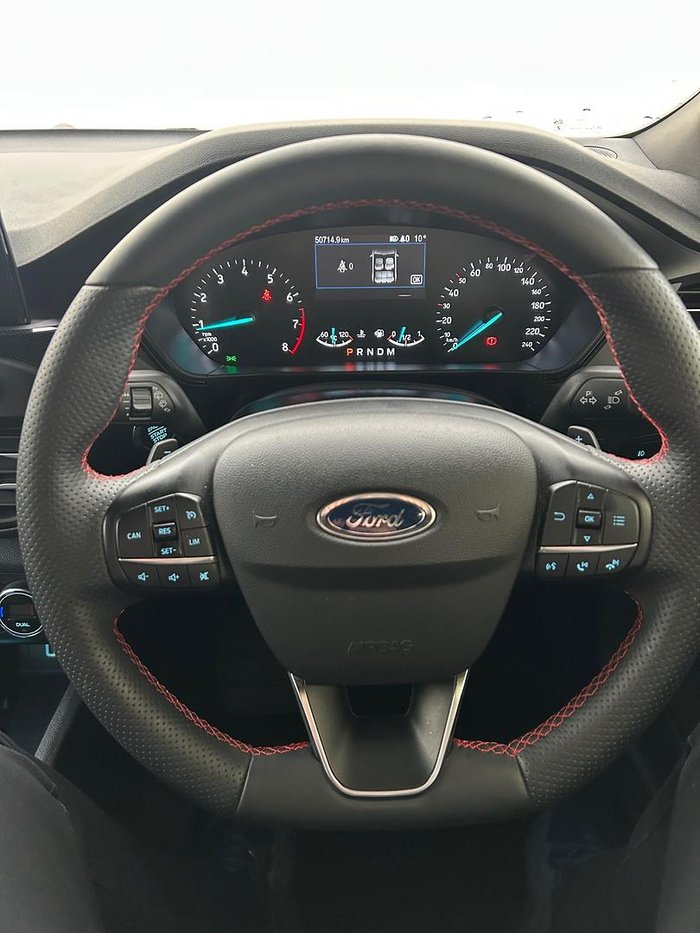 2020 Ford Focus ST-Line